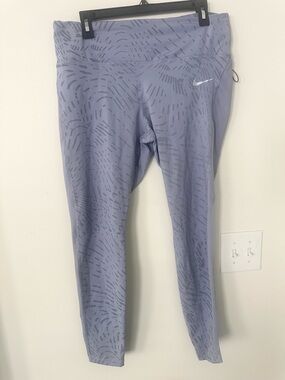 Nike Lavender Patterned Athletic Leggings XL